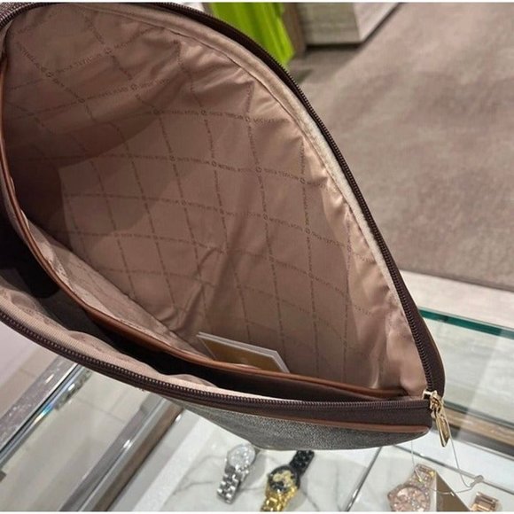 Michael Kors JetSet 13 Inch Laptop Case with Logo Leather/Coated Case Brown - Picture 11 of 12